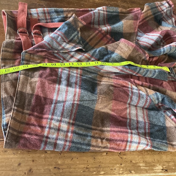 Plaid wrap skirt EUC - Picture 7 of 9